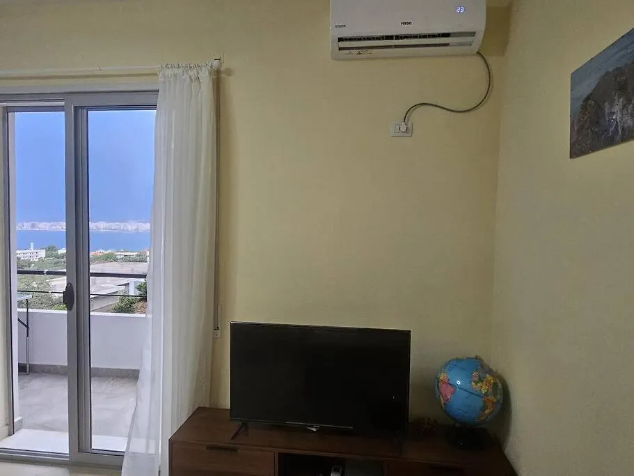 Cozy Apartment With A View Over The City And Sea Vlore Albania